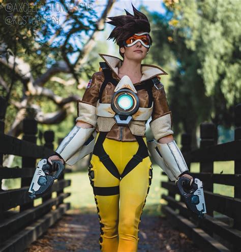 cosplay overwatch tracer